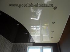 Натяжные потолки с комбинированной спайкой